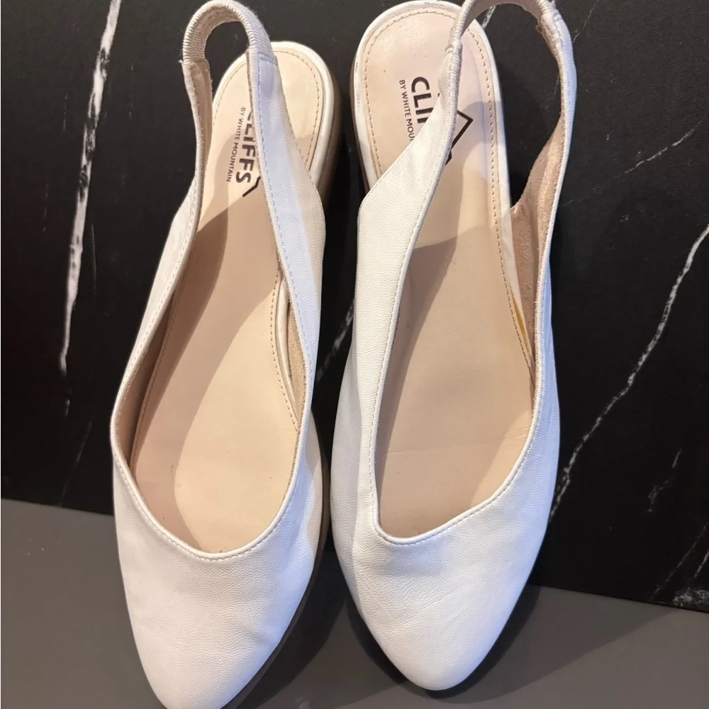 Cliffs by WHITE MOUNTAIN White Slingback Flats